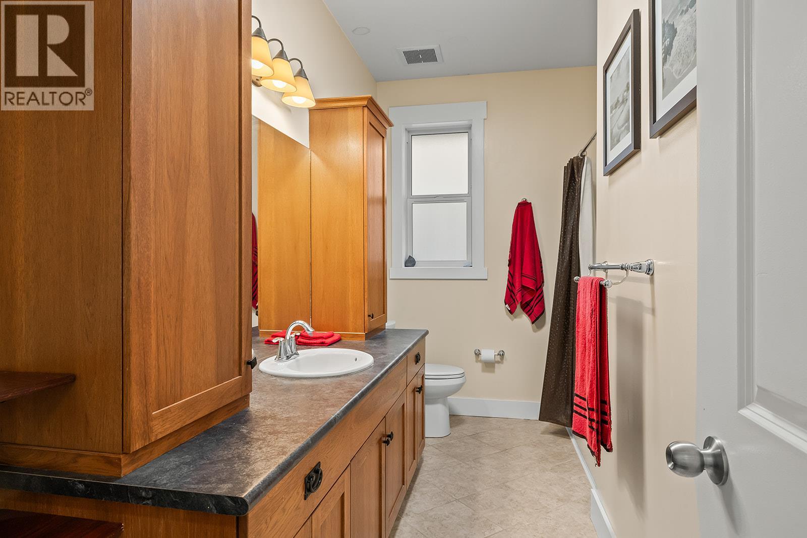 3431 Camelback Drive