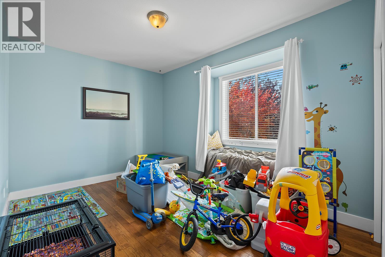 3431 Camelback Drive