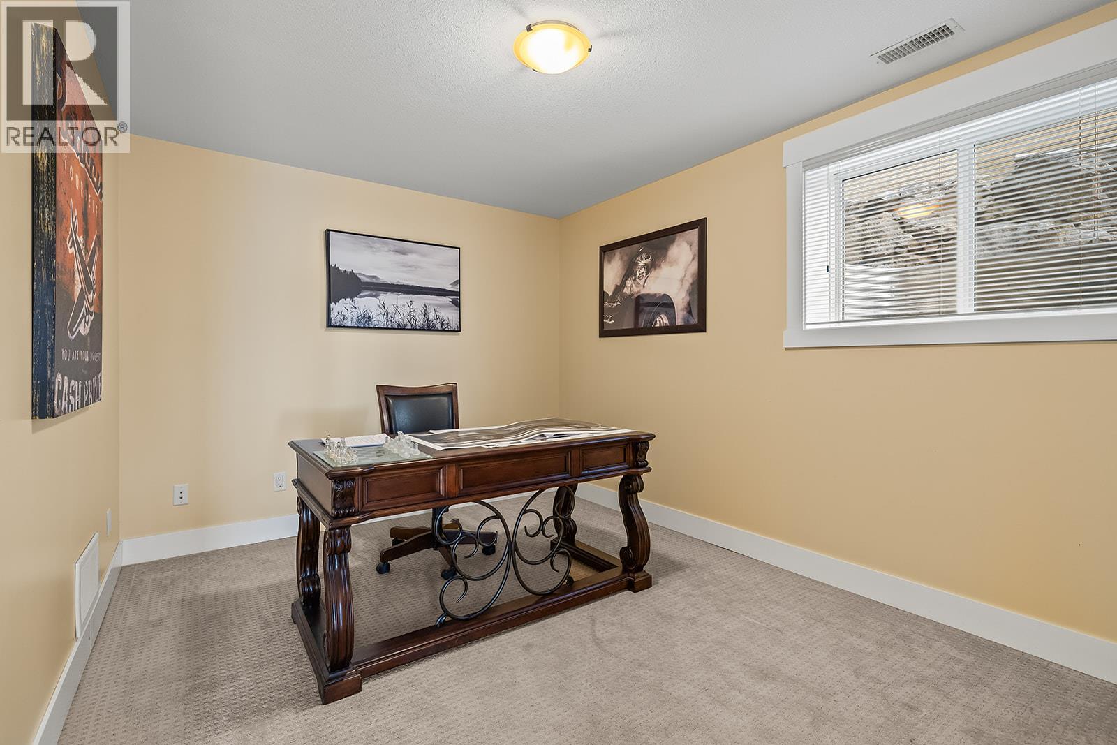 3431 Camelback Drive