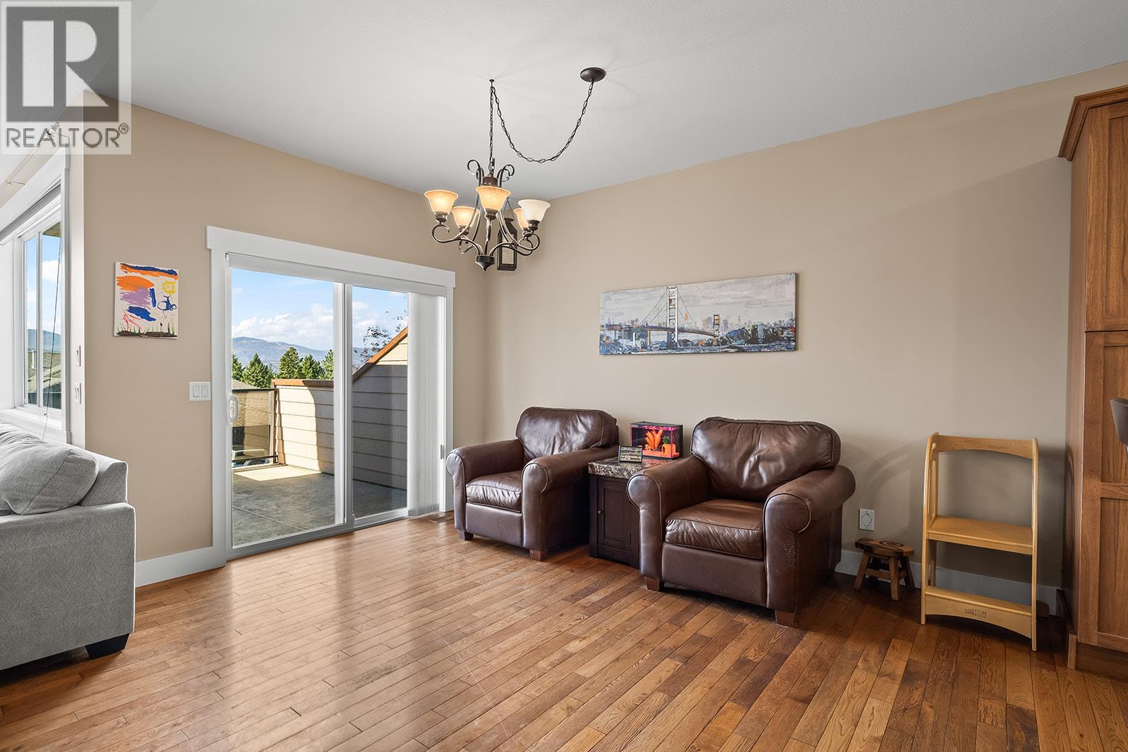 3431 Camelback Drive