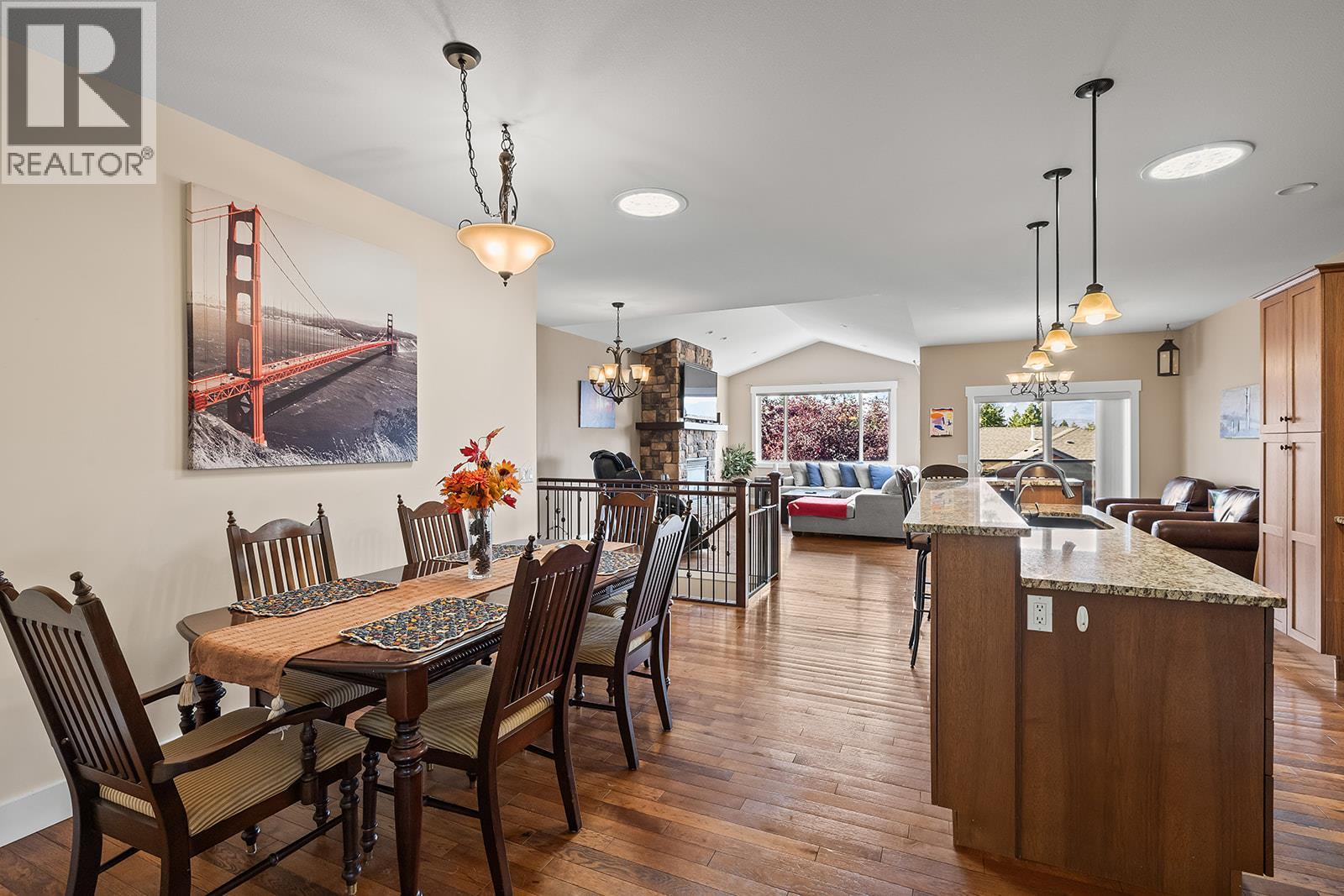 3431 Camelback Drive