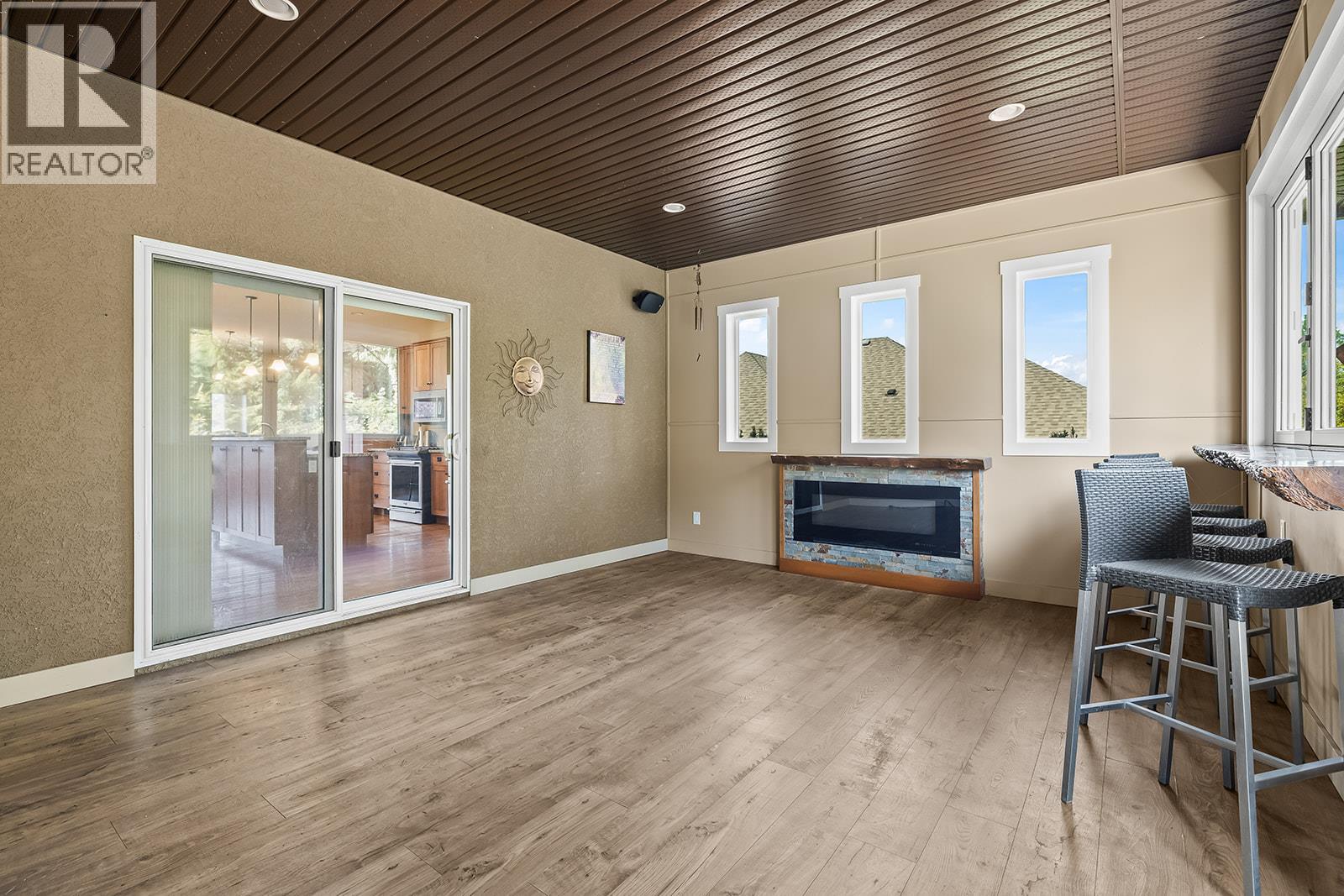 3431 Camelback Drive