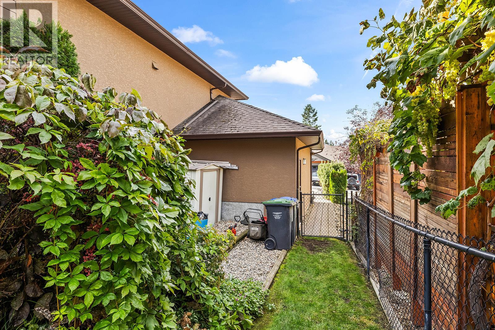 3431 Camelback Drive