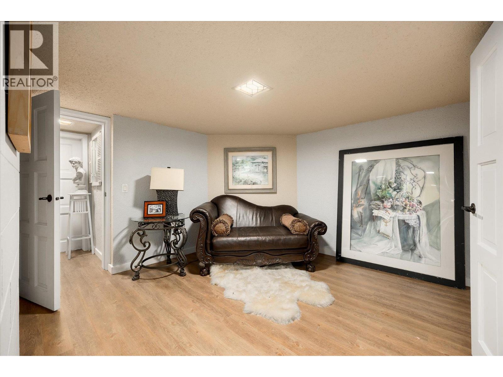 3105 Thacker Drive Unit# 7
