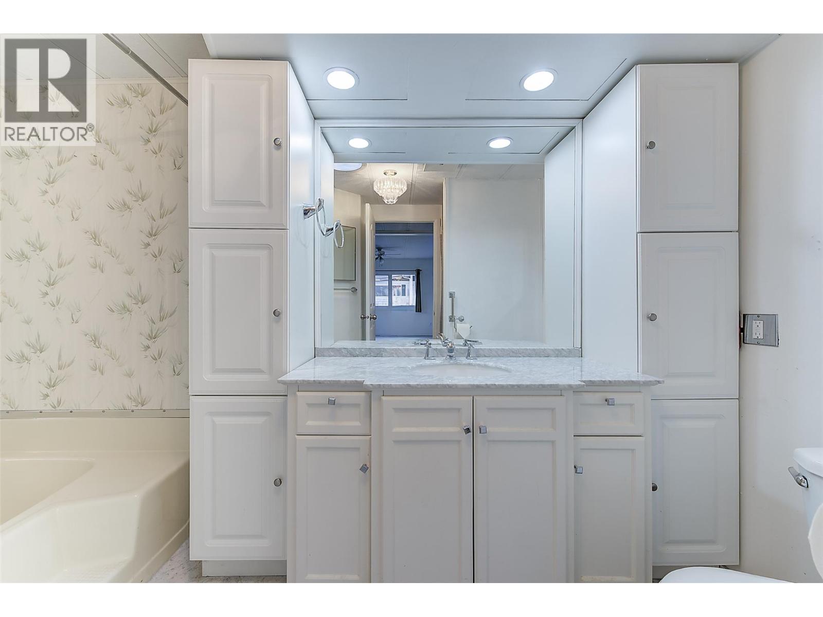 1880 Old Boucherie Road Unit# 148