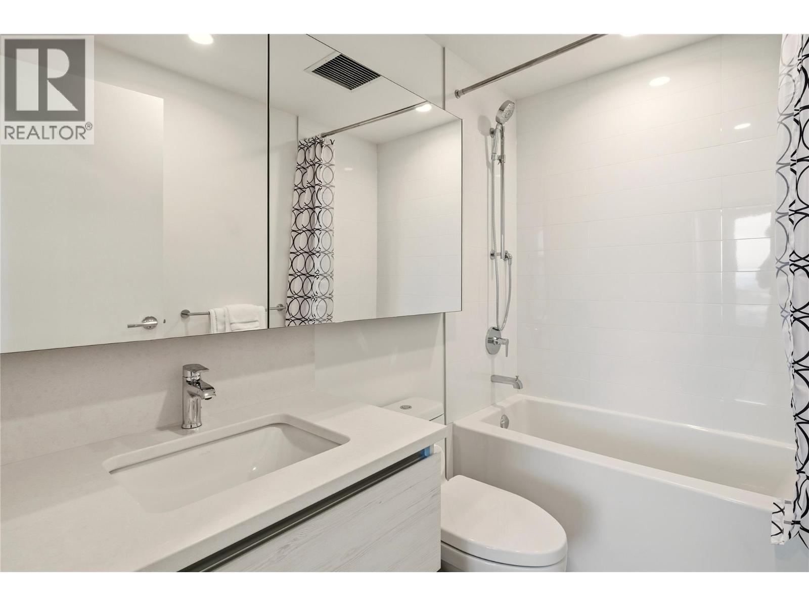 1626 Water Street Unit# 3402