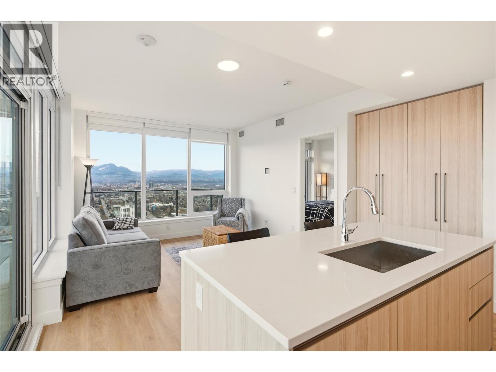 1626 Water Street Unit# 3402