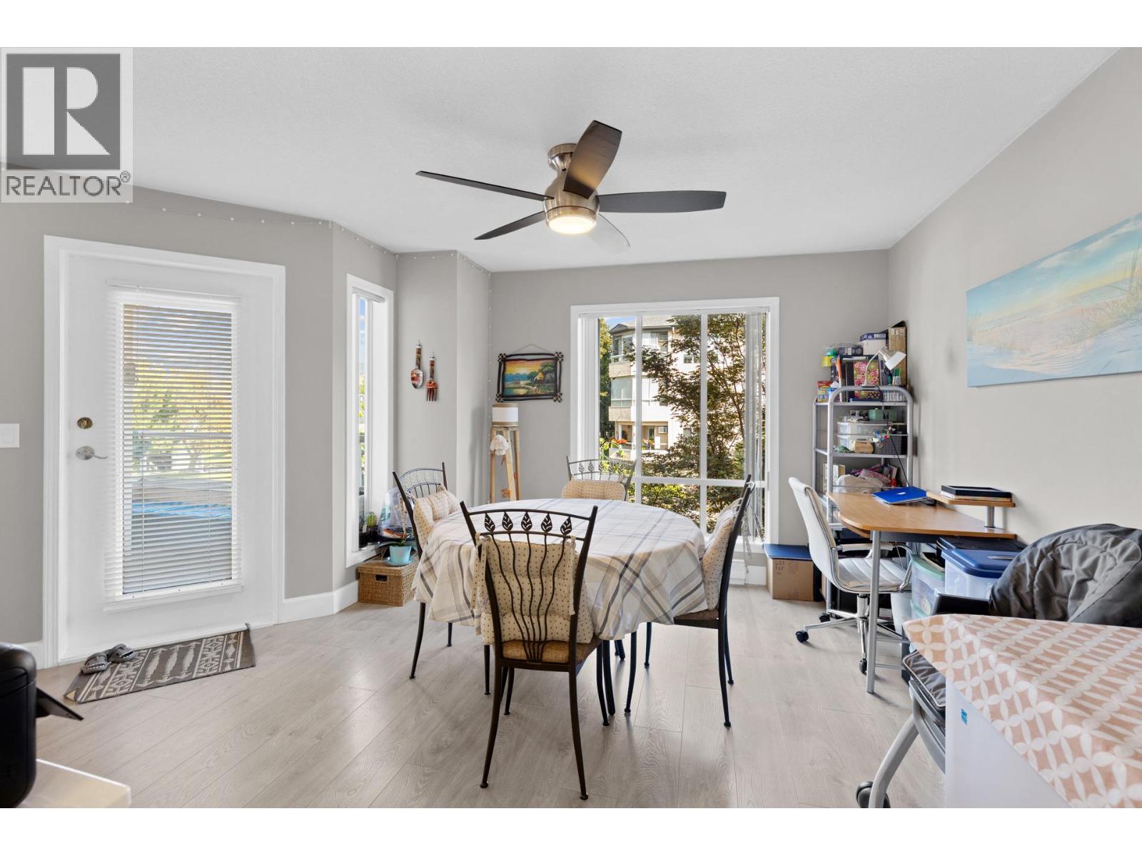727 Houghton Road Unit# 212