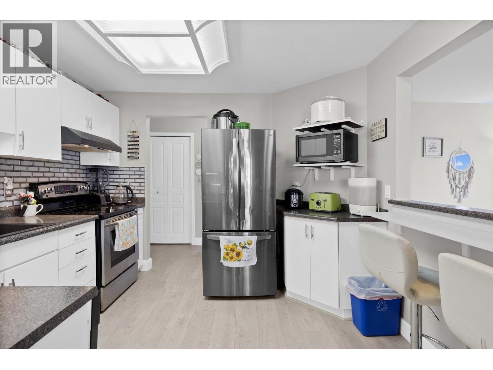 727 Houghton Road Unit# 212