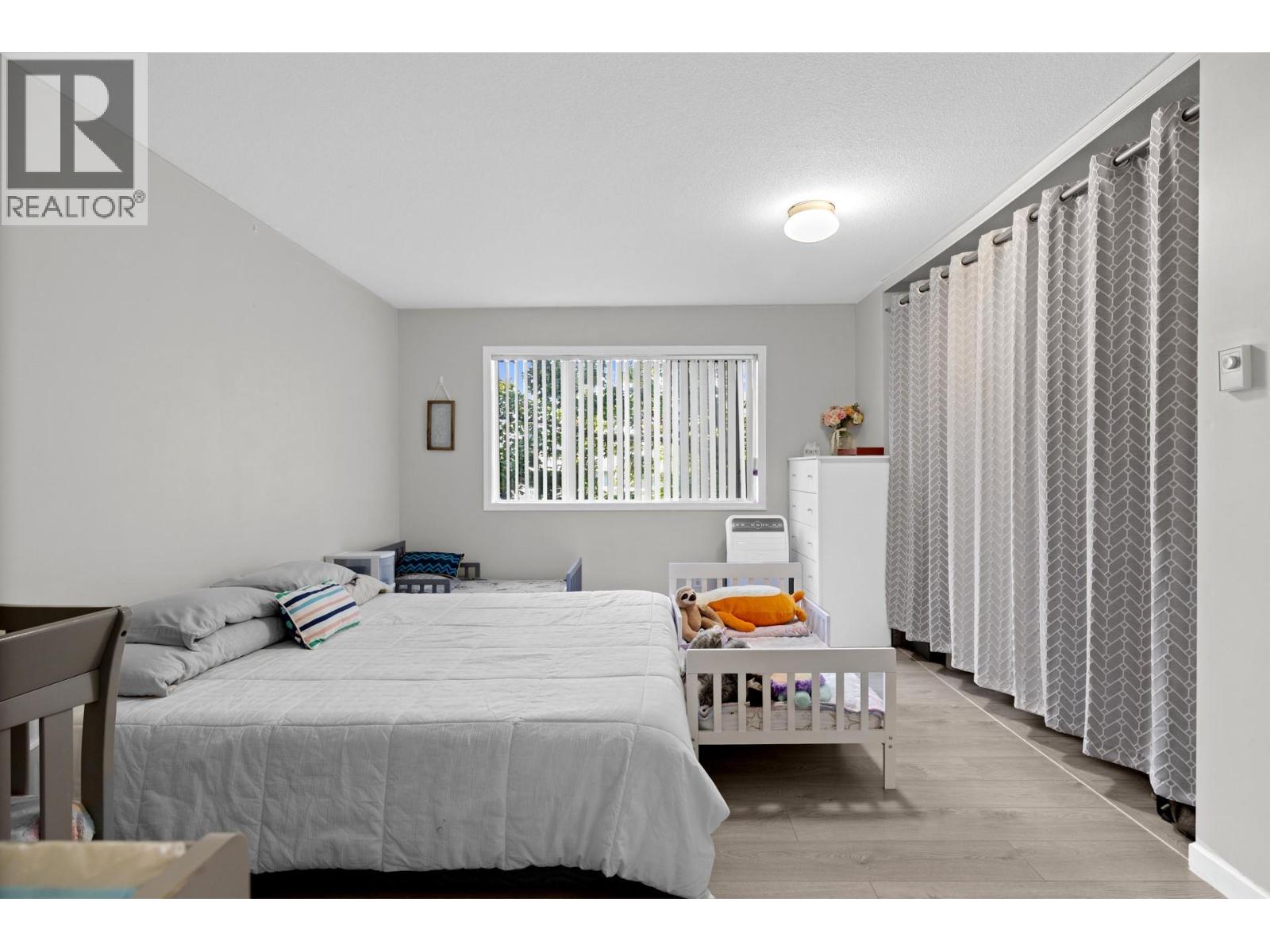727 Houghton Road Unit# 212