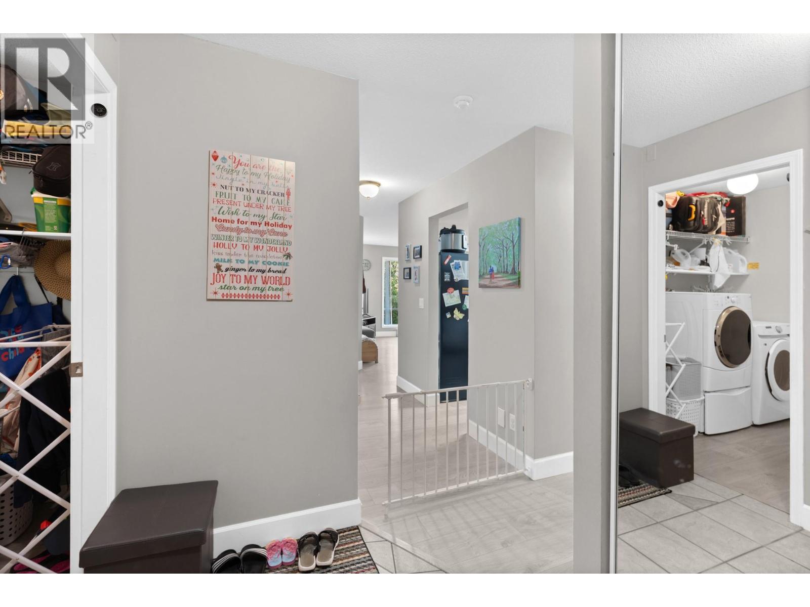 727 Houghton Road Unit# 212