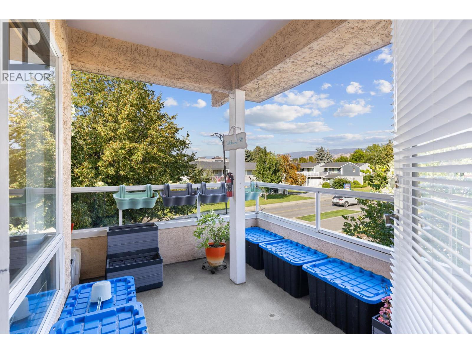 727 Houghton Road Unit# 212