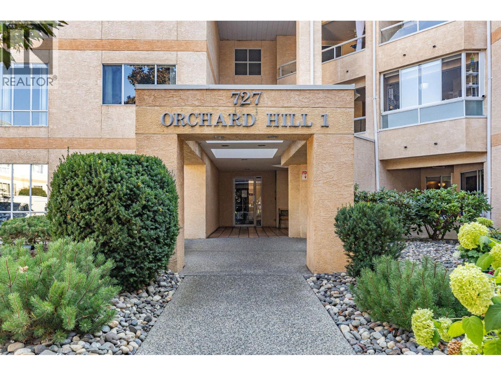 727 Houghton Road Unit# 212