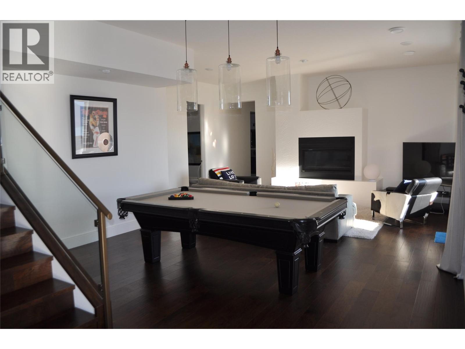 1843 Diamond View Drive