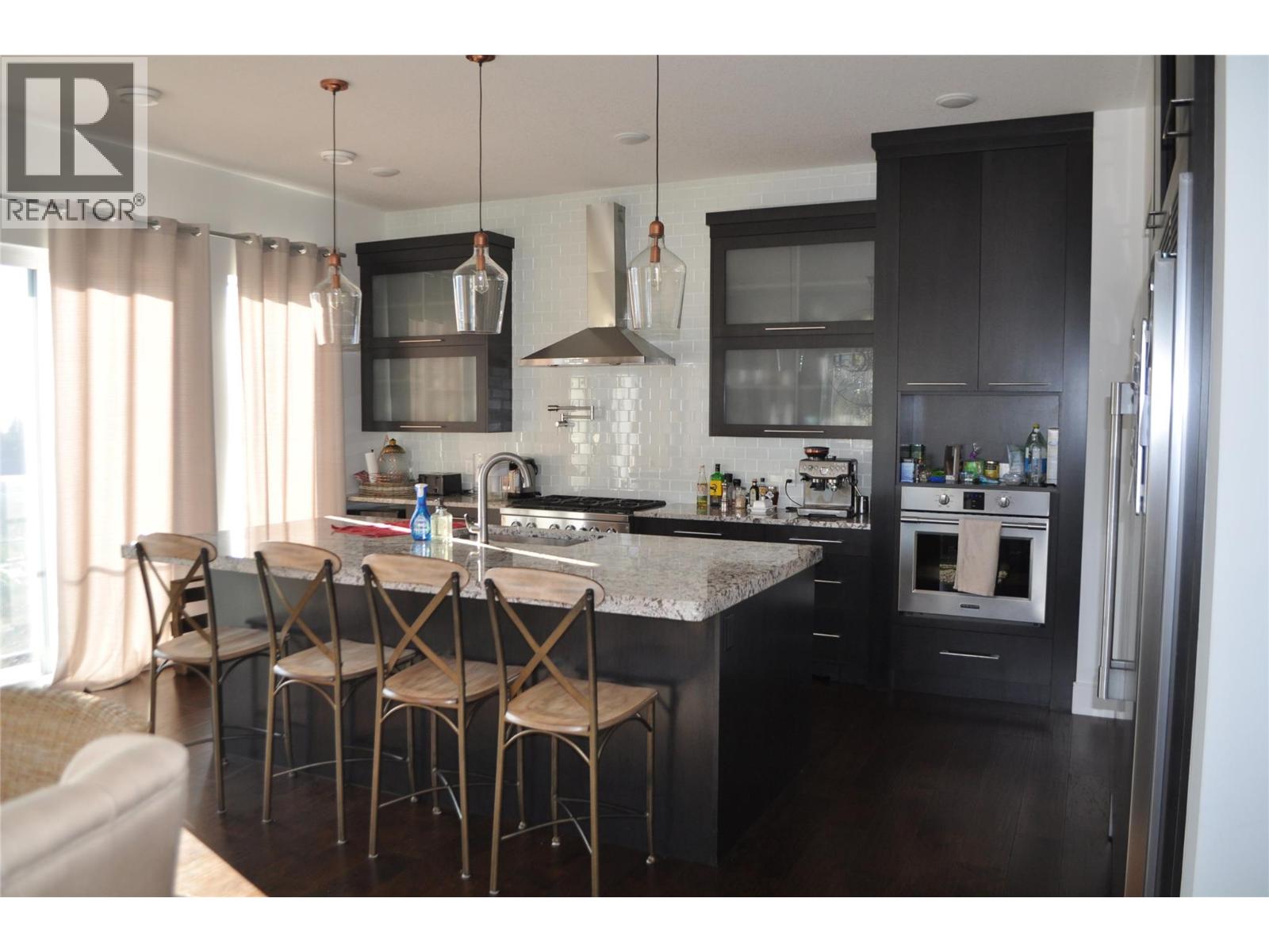 1843 Diamond View Drive