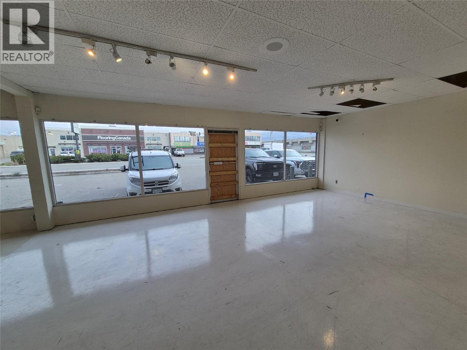 310 Banks Road Unit# 3