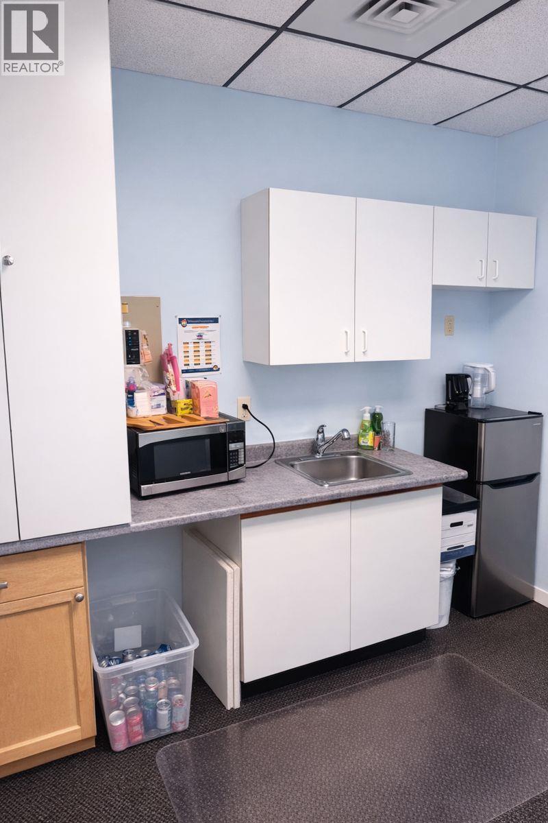 565 Bernard Avenue Unit# 103