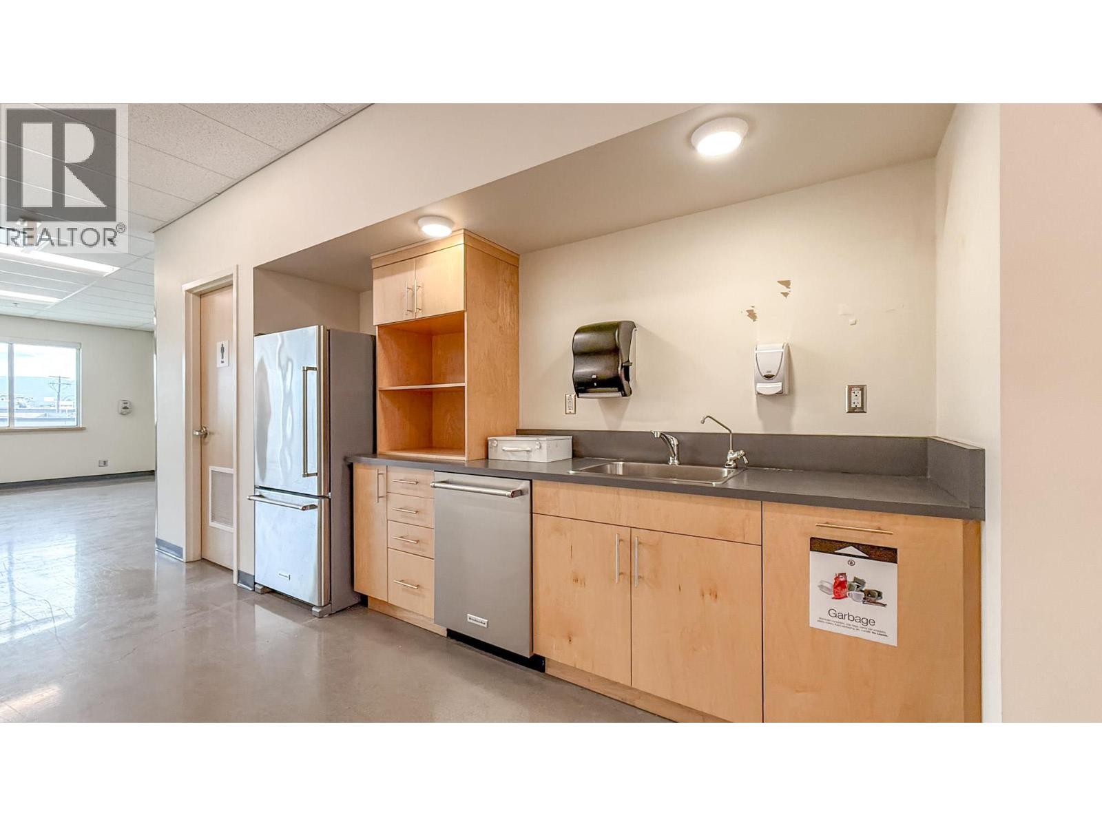 1090 Manhattan Drive Unit# 100