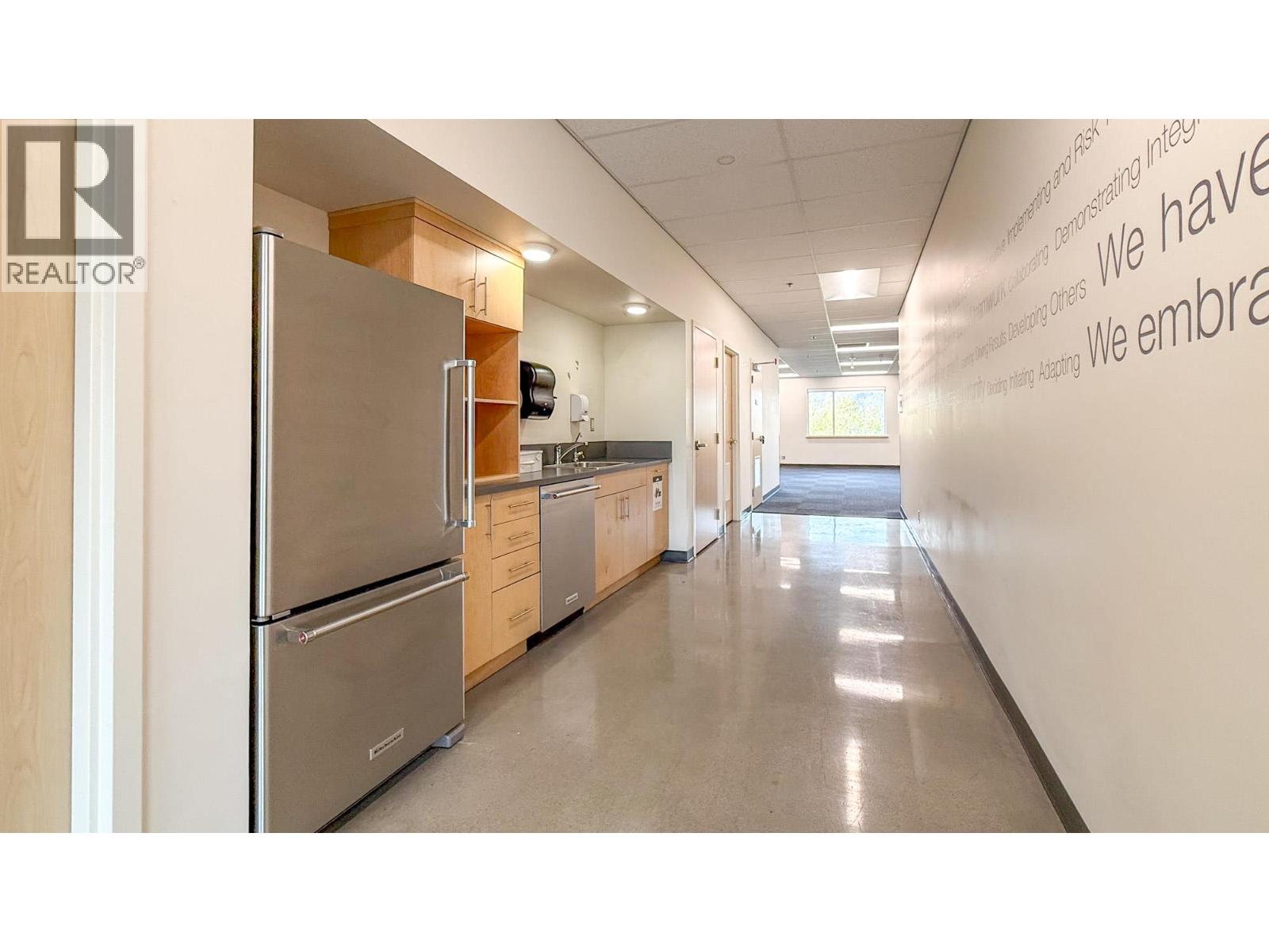 1090 Manhattan Drive Unit# 100