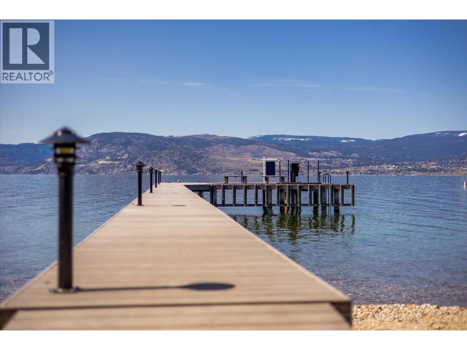 5560 Lakeshore Road
