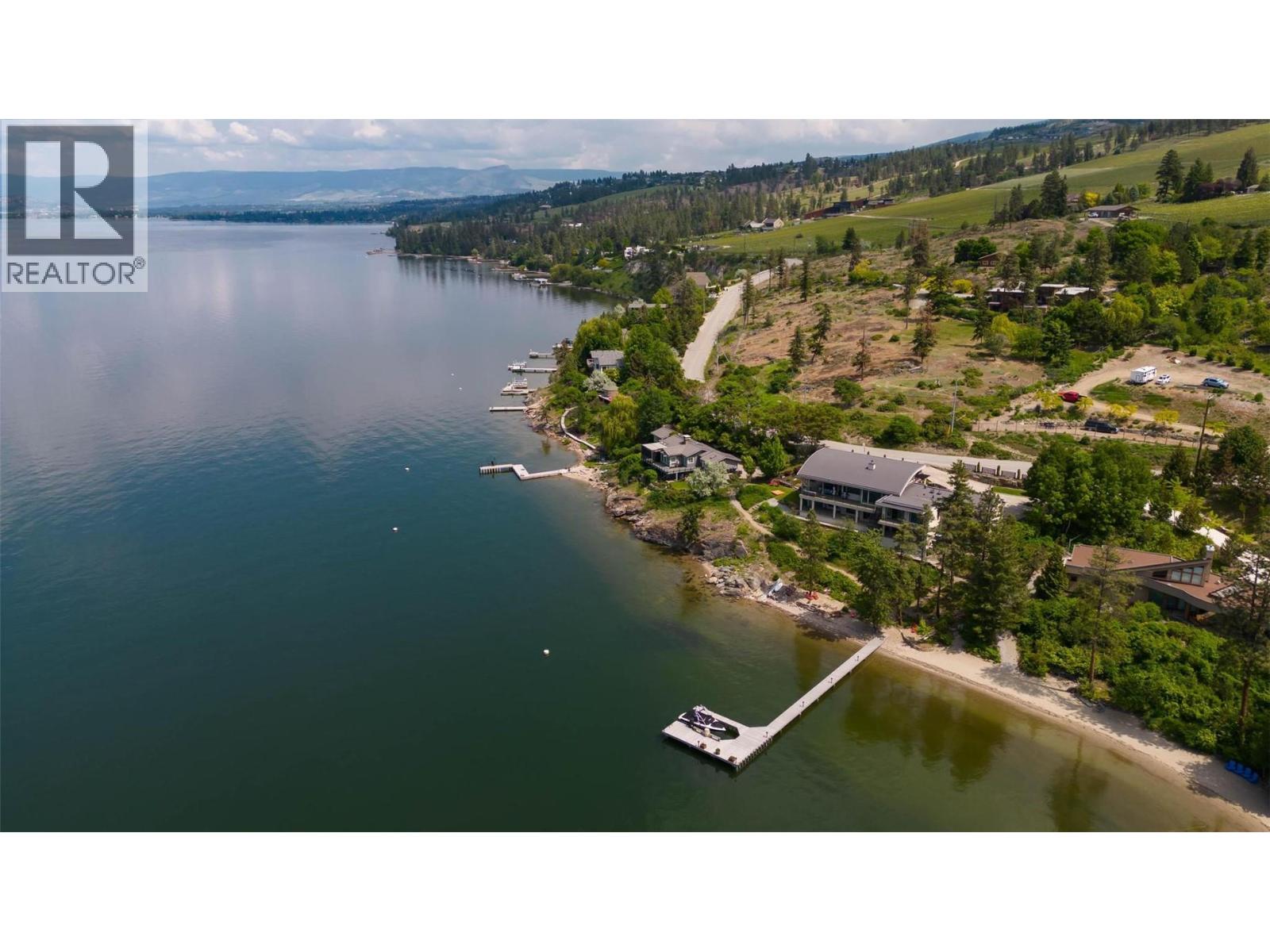 5560 Lakeshore Road