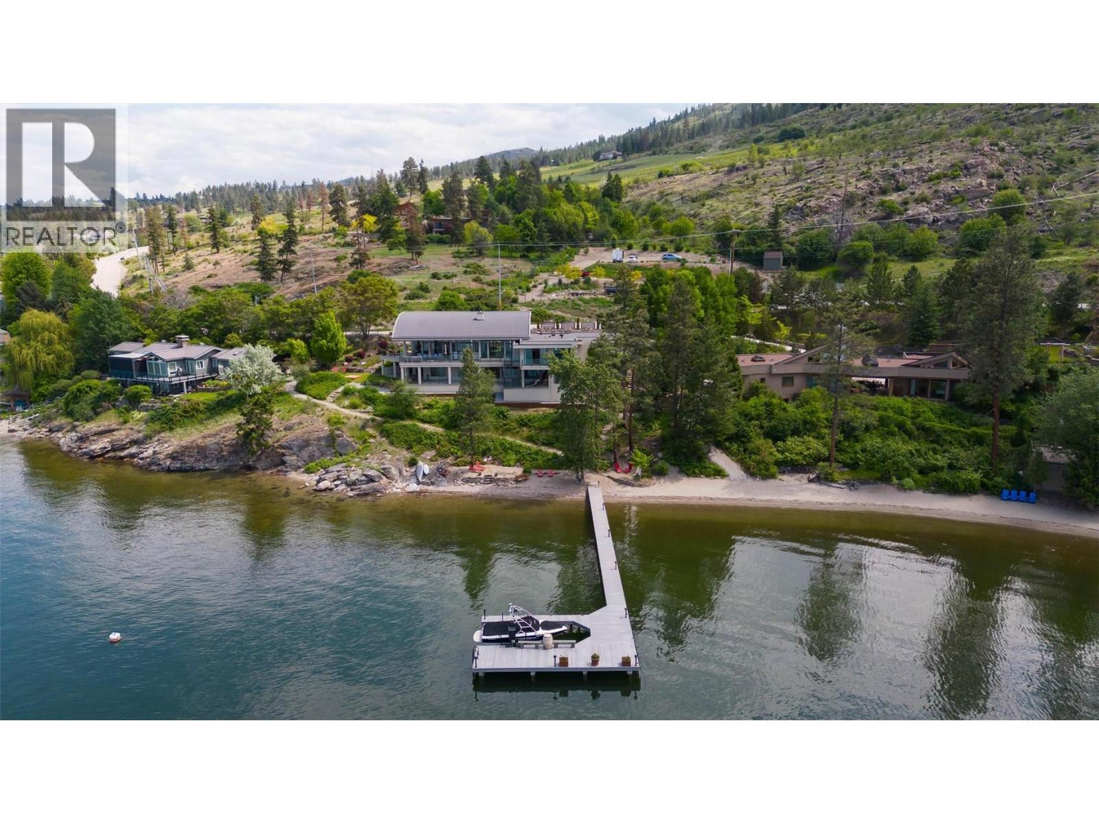 5560 Lakeshore Road