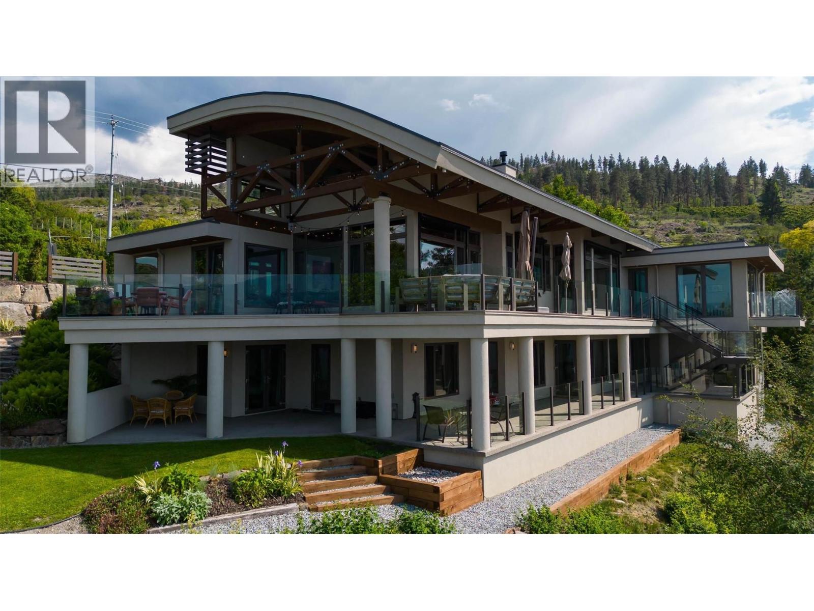 5560 Lakeshore Road