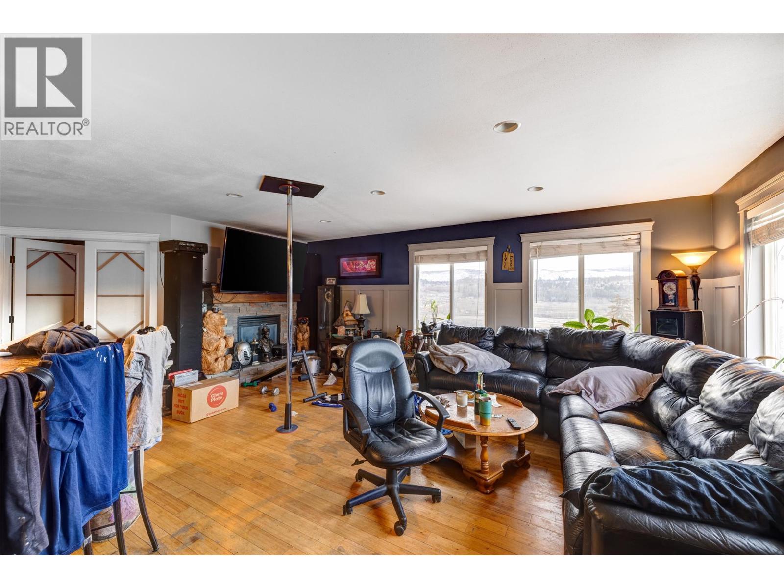 10957 Pheasant Road