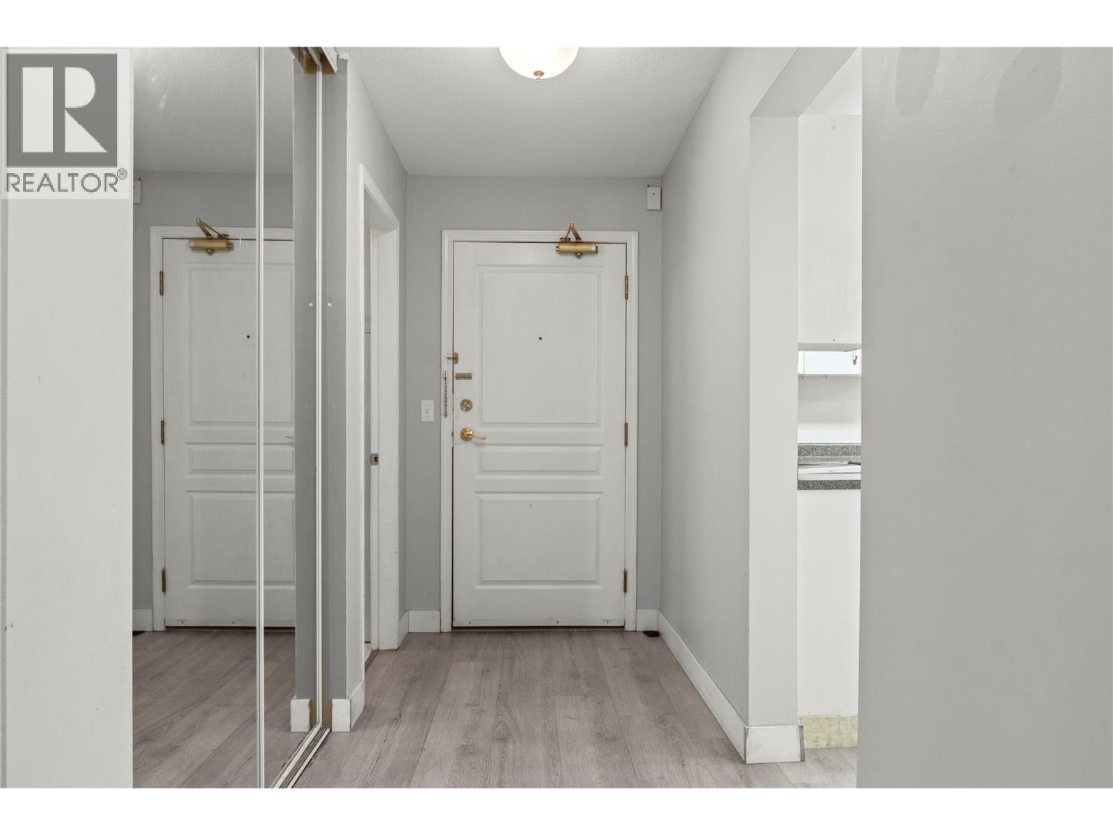 727 Houghton Road Unit# 104