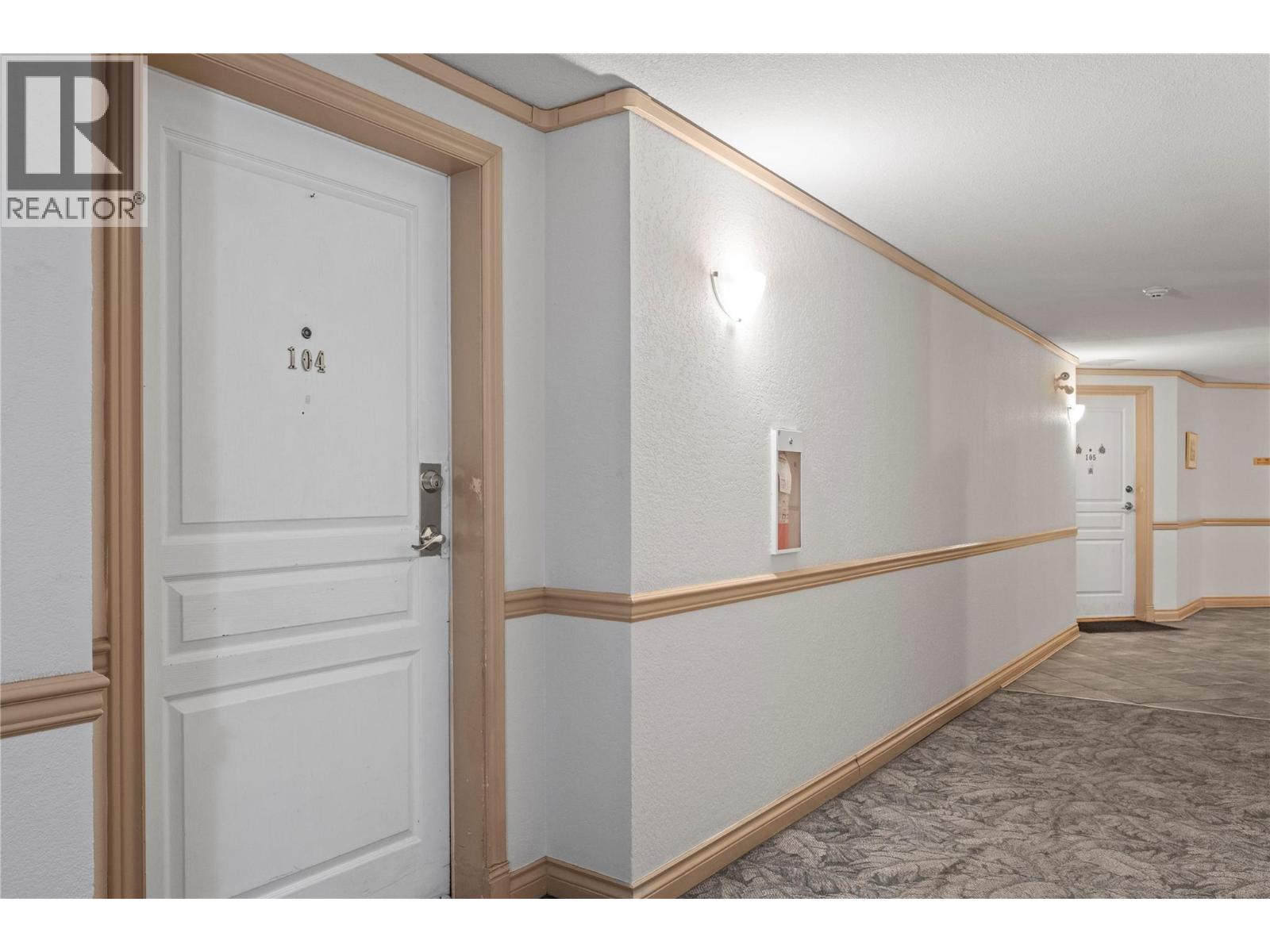 727 Houghton Road Unit# 104
