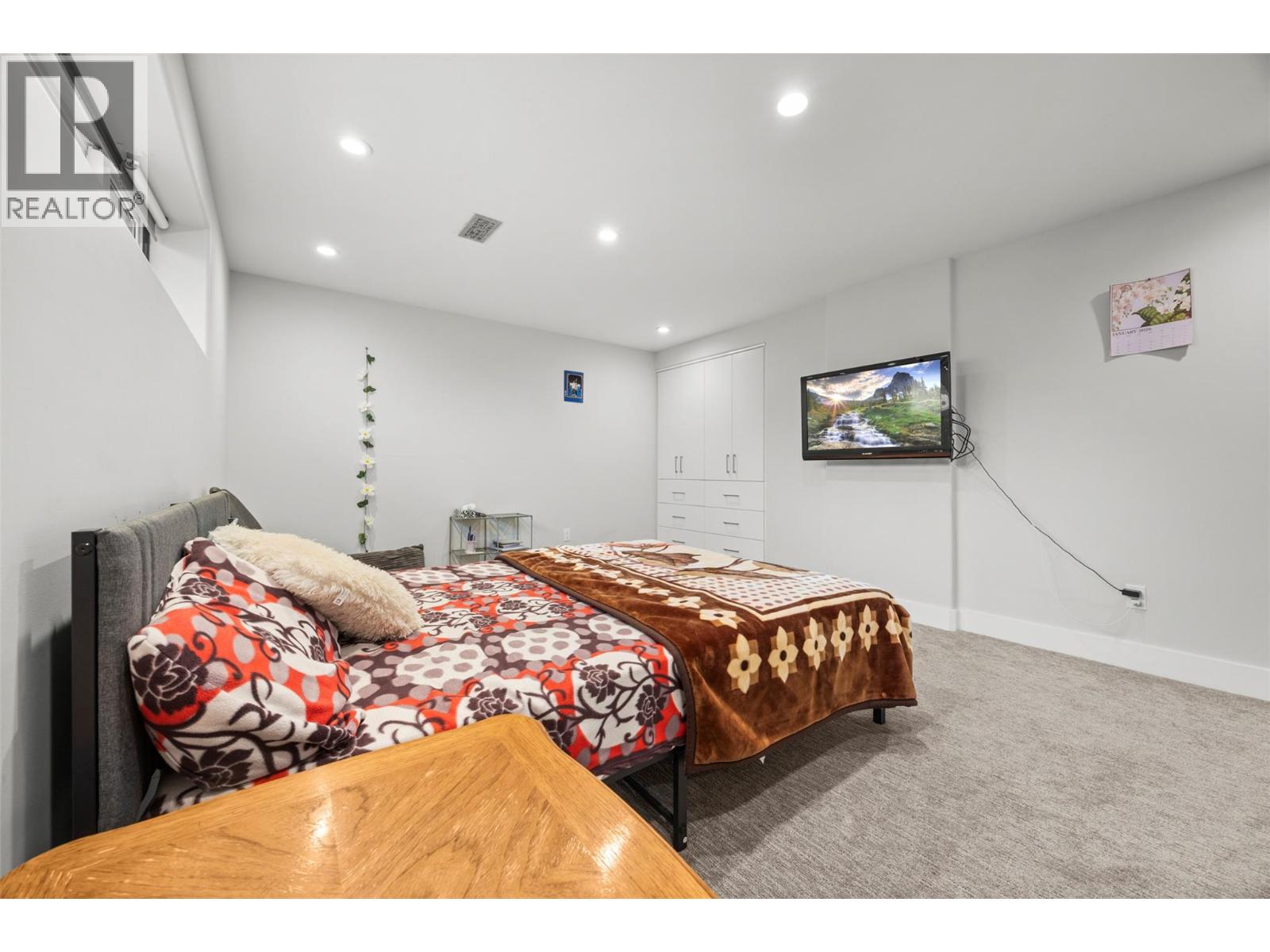245 Adventure Road