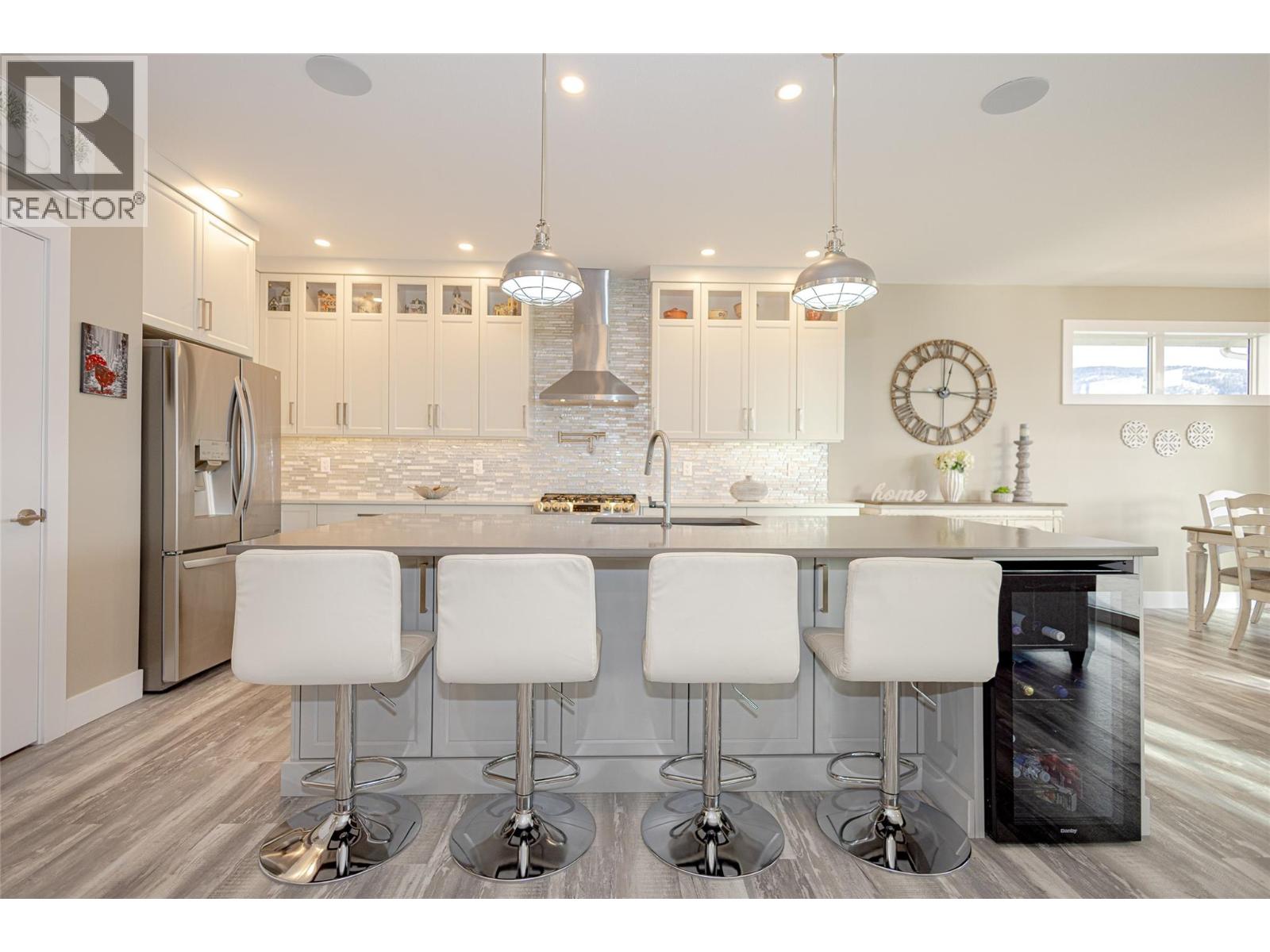 1077 Loseth Drive