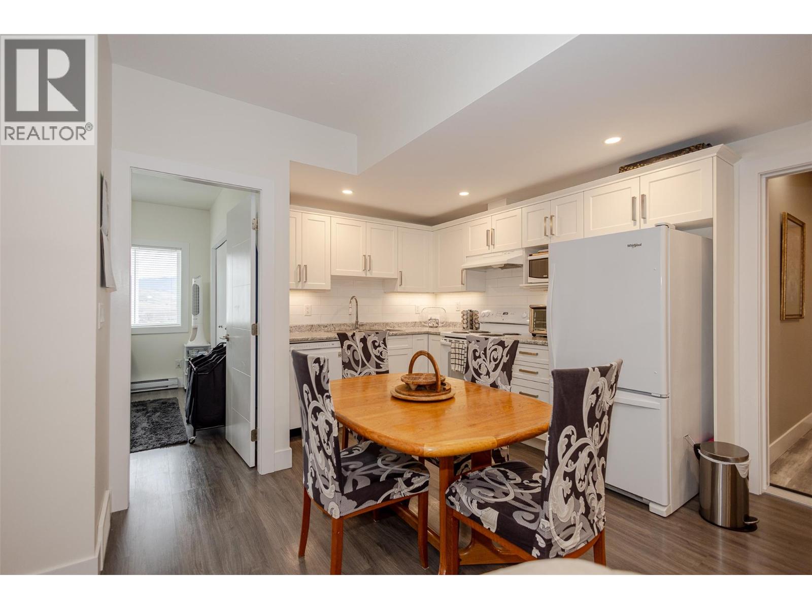 1077 Loseth Drive
