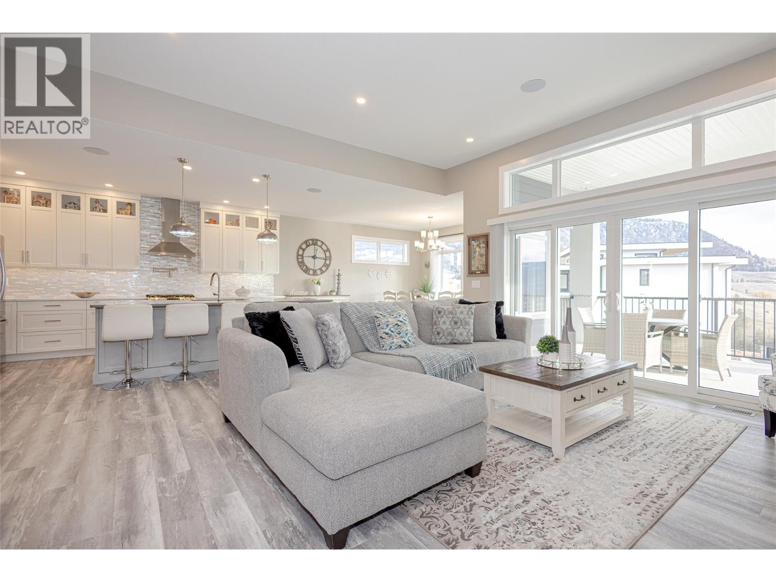 1077 Loseth Drive