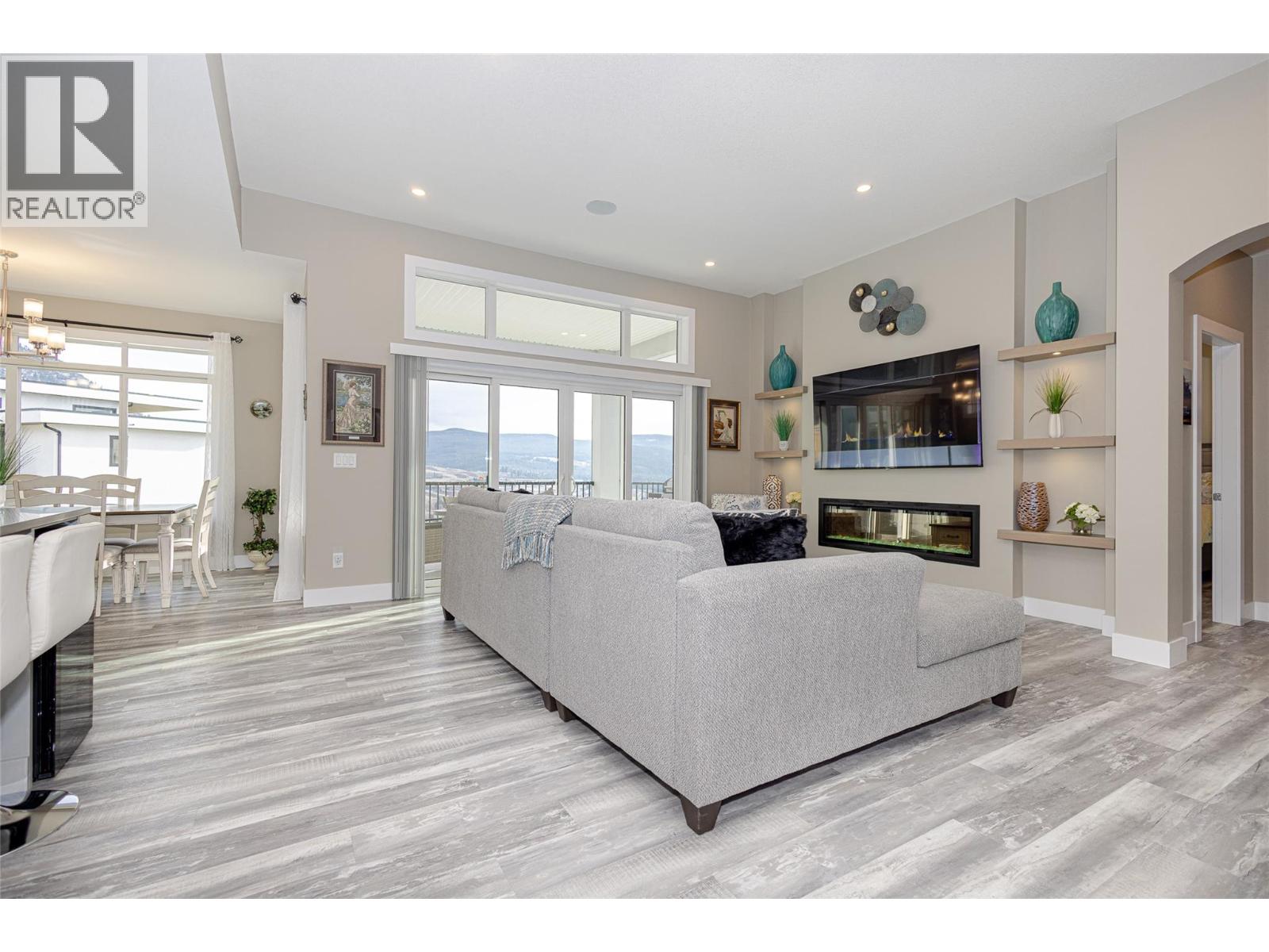 1077 Loseth Drive