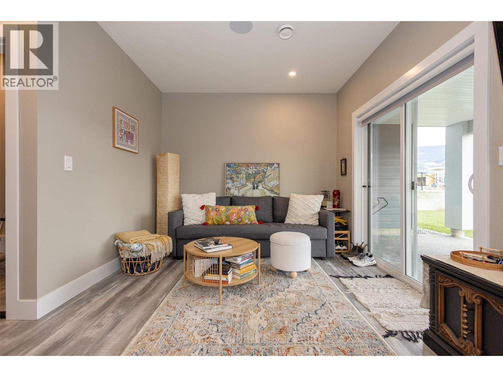 1077 Loseth Drive