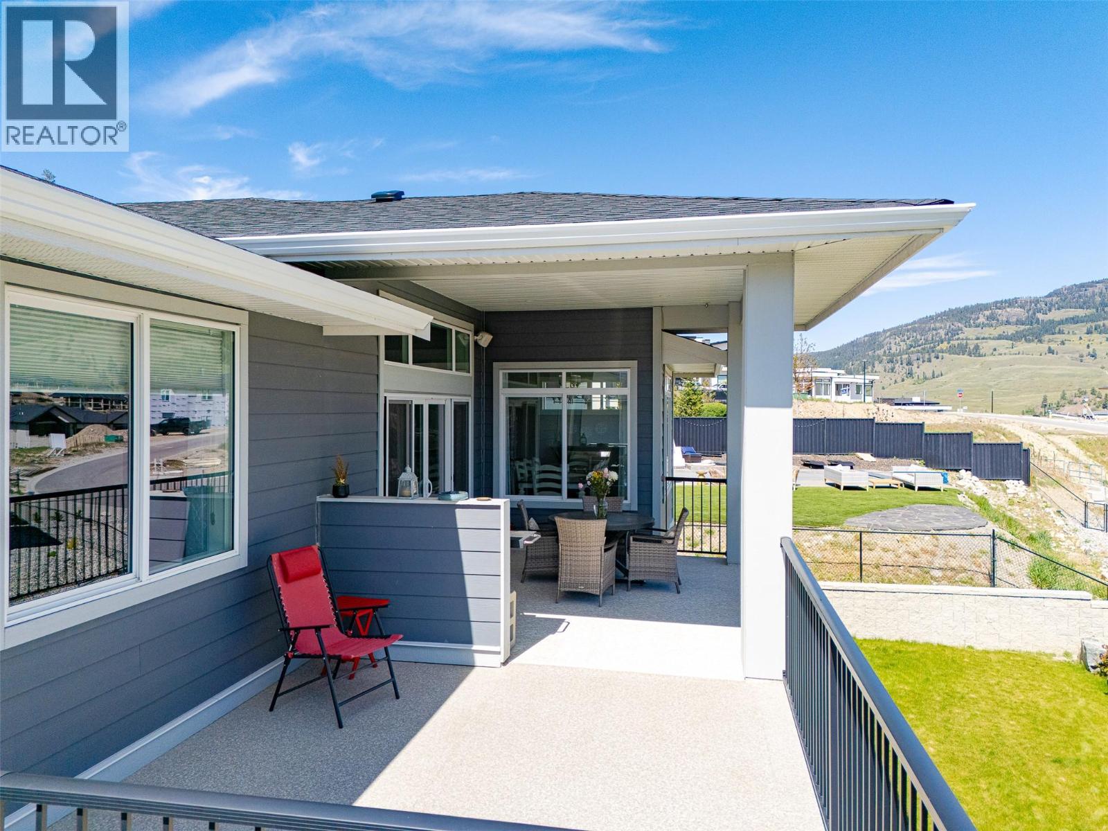 1077 Loseth Drive
