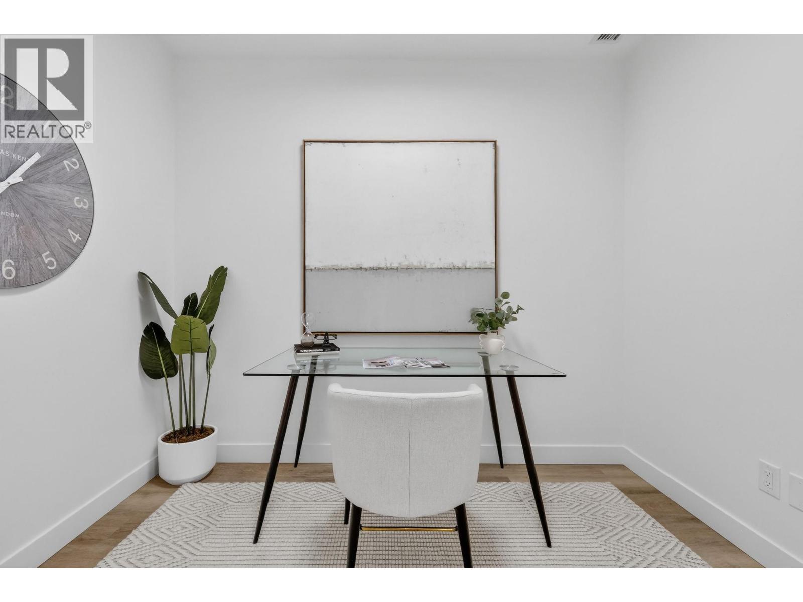 3340 Lakeshore Road Unit# 713