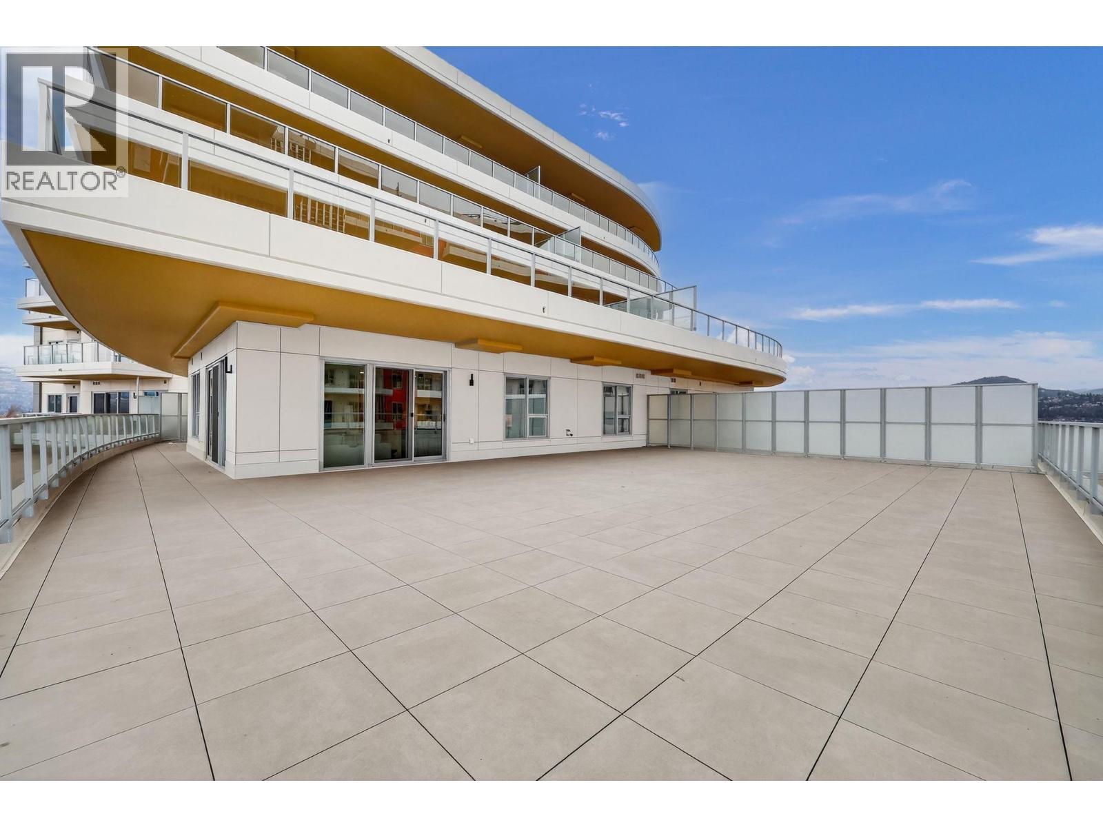 3340 Lakeshore Road Unit# 713