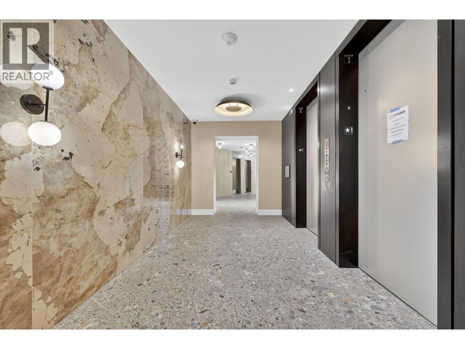 3340 Lakeshore Road Unit# 713