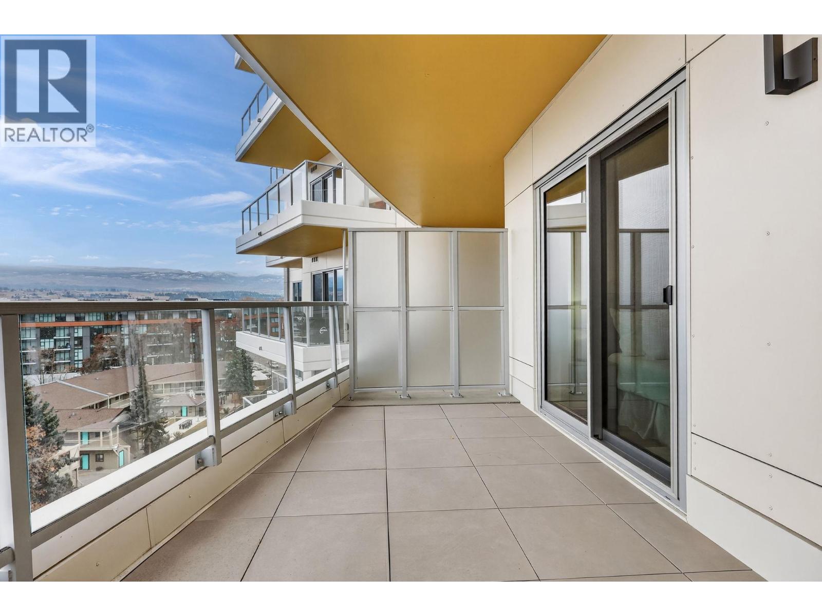 3340 Lakeshore Road Unit# 713
