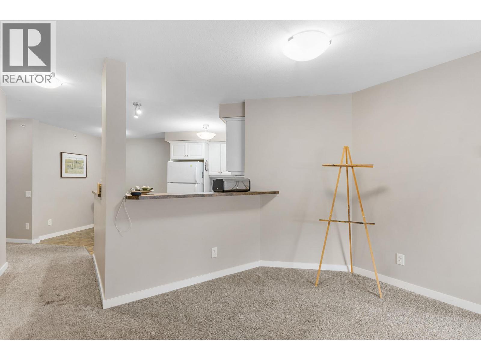 515 Houghton Road Unit# 311