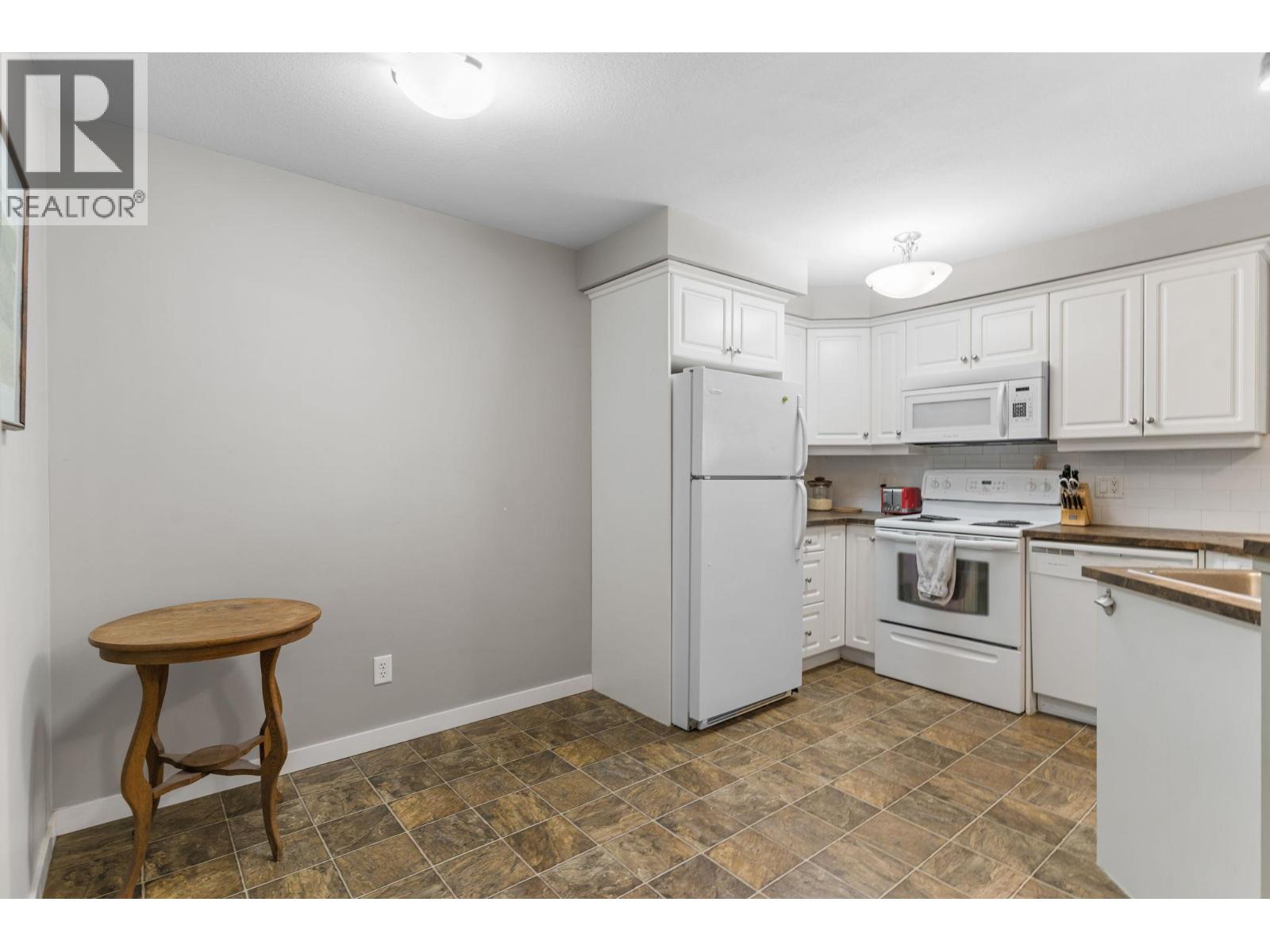 515 Houghton Road Unit# 311
