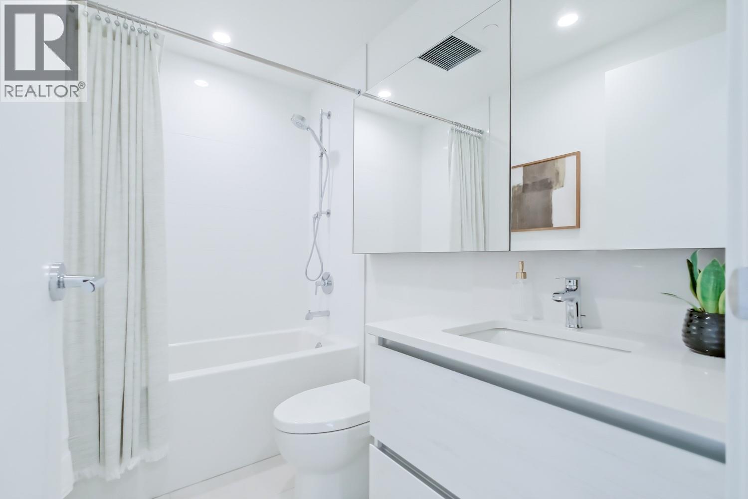 1626 Water Street Unit# 804