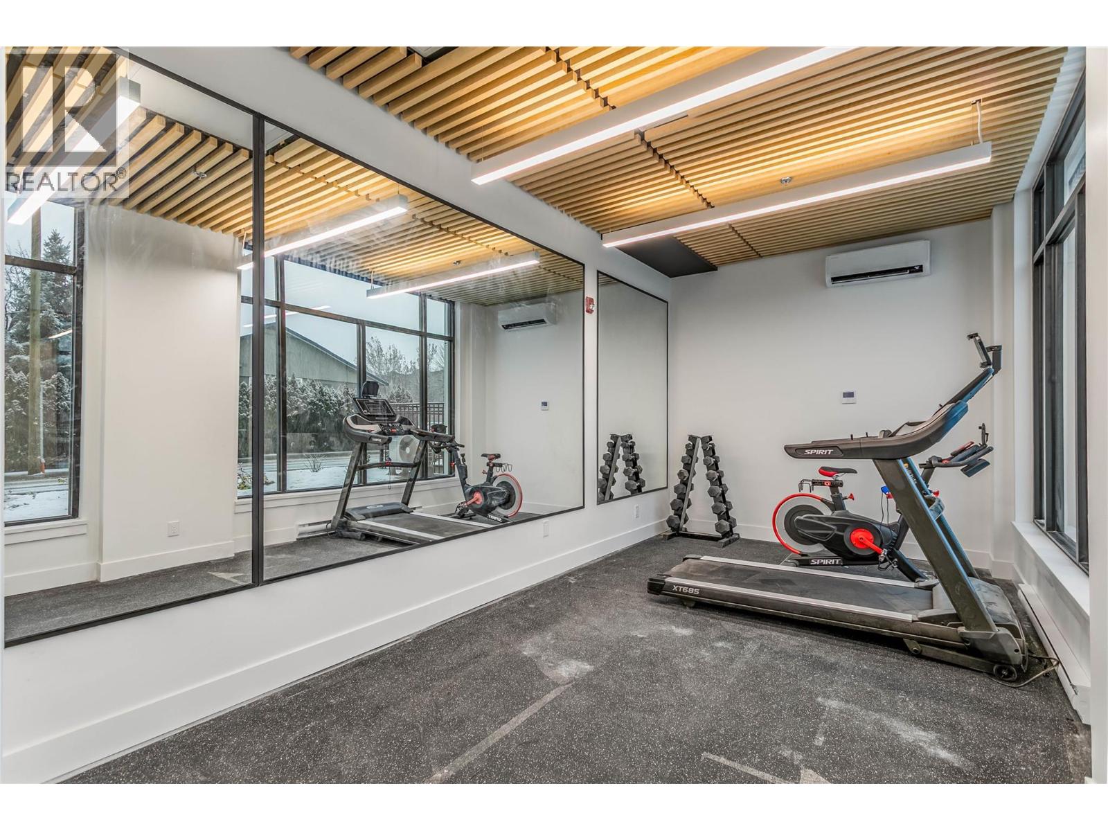 1380 Pridham Avenue Unit# 305