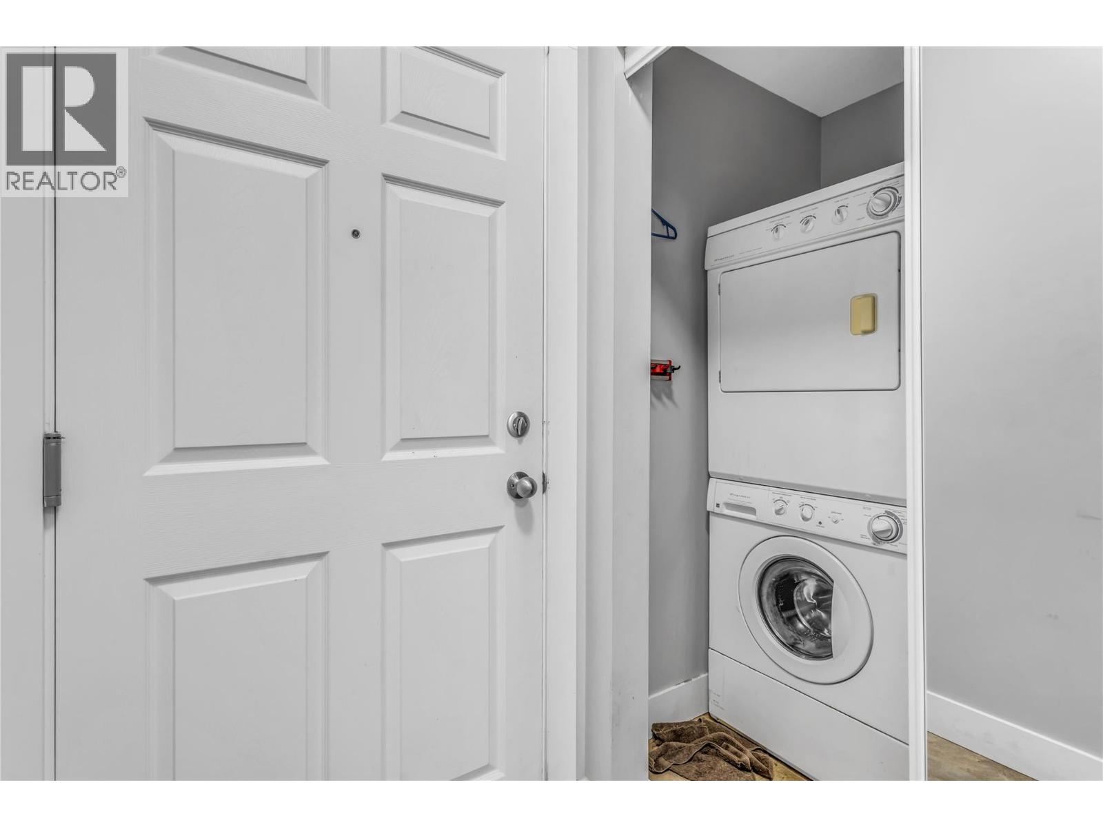 250 Hollywood Road S Unit# 302