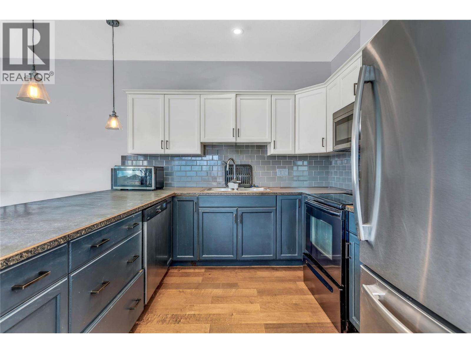250 Hollywood Road S Unit# 302