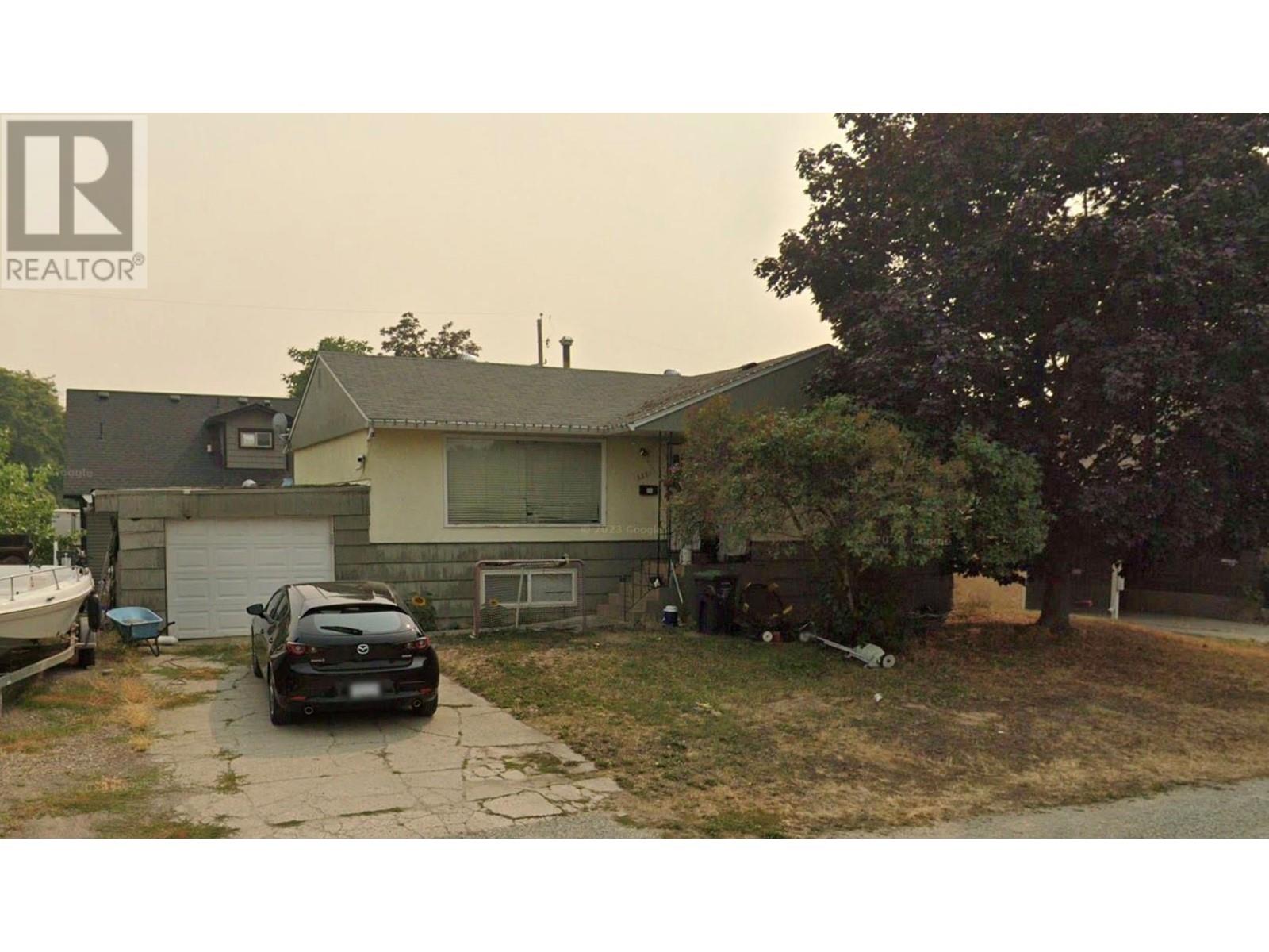 2261 Burnett Street