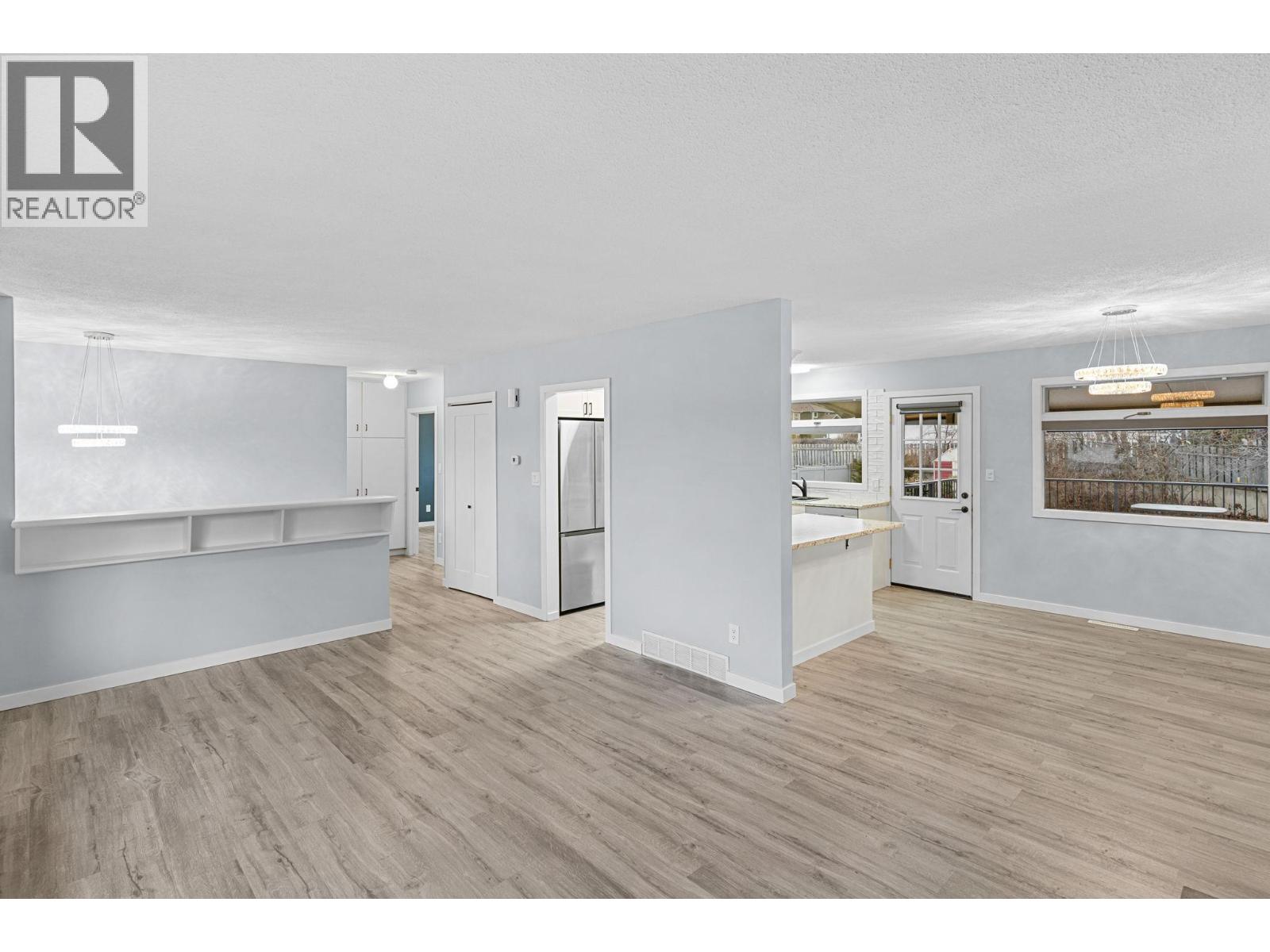4611 Gordon Drive