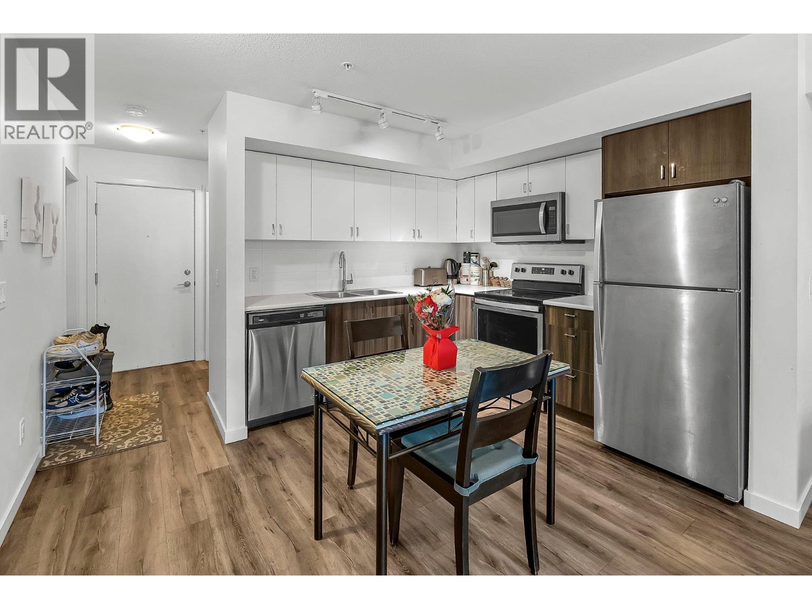 655 Academy Way Unit# 211